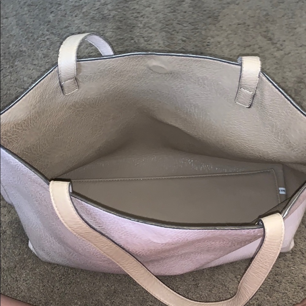 Purse - Picture 2 of 3